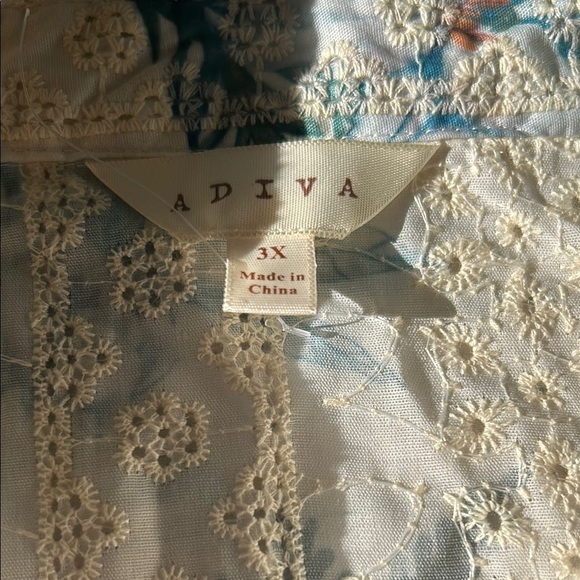Adiva Cream and Blue Floral Button Down Shirt - Picture 2 of 8